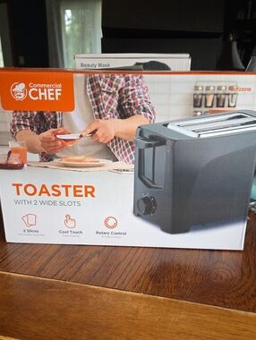 Black 2-Slice Toaster with Wide Slots